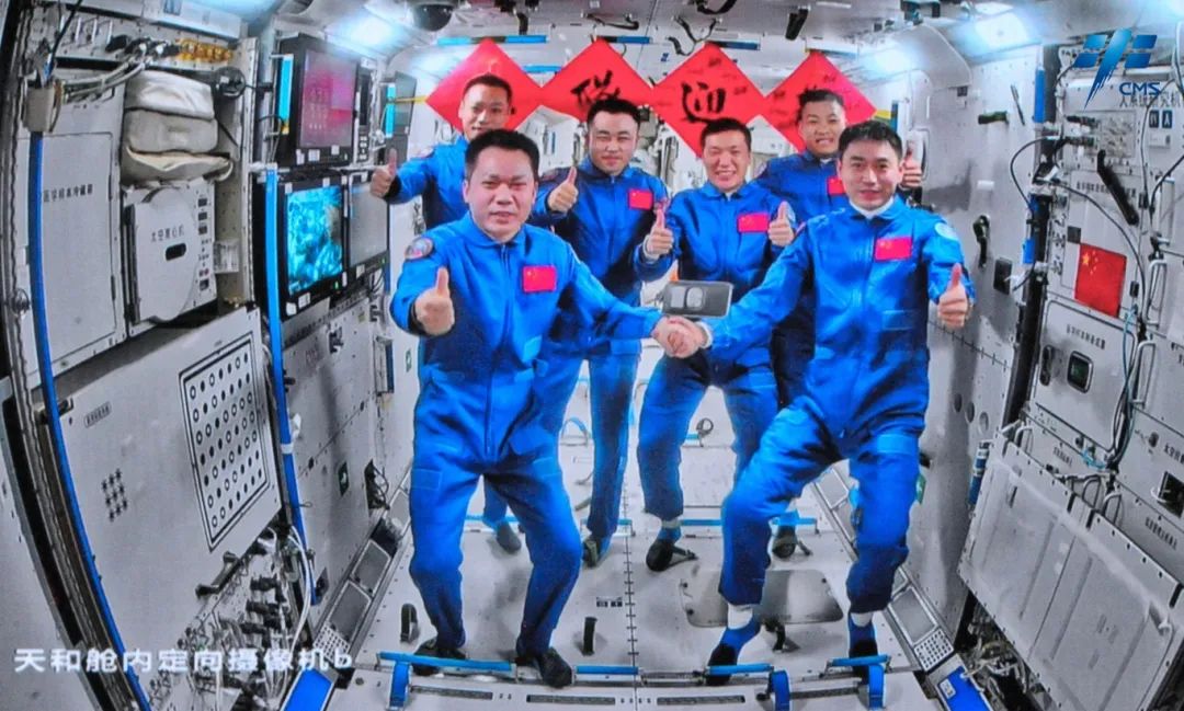 万向注册：神舟十八号3名航天员顺利进驻中国空间站